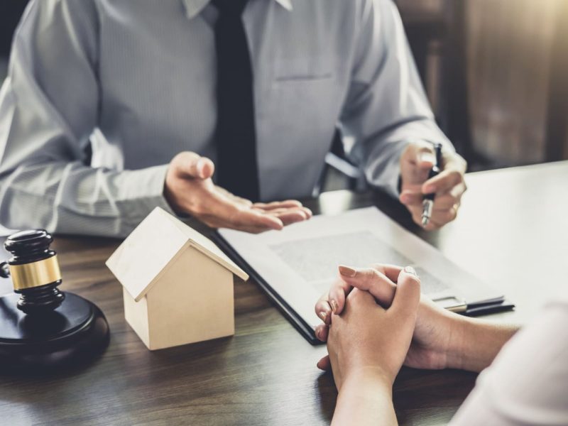 ליווי משפטי בהתמודדות עם בעיות בנכס חדש